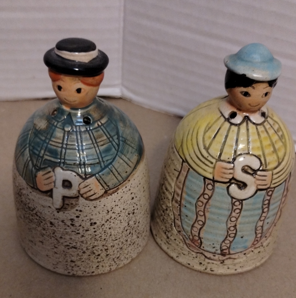 Vintage Ceramic Man/Women Salt and Pepper Shakers
